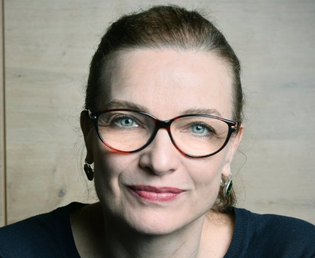 Kováts Adél: „A vers csak memoriterként használva nem ér el a szívig”